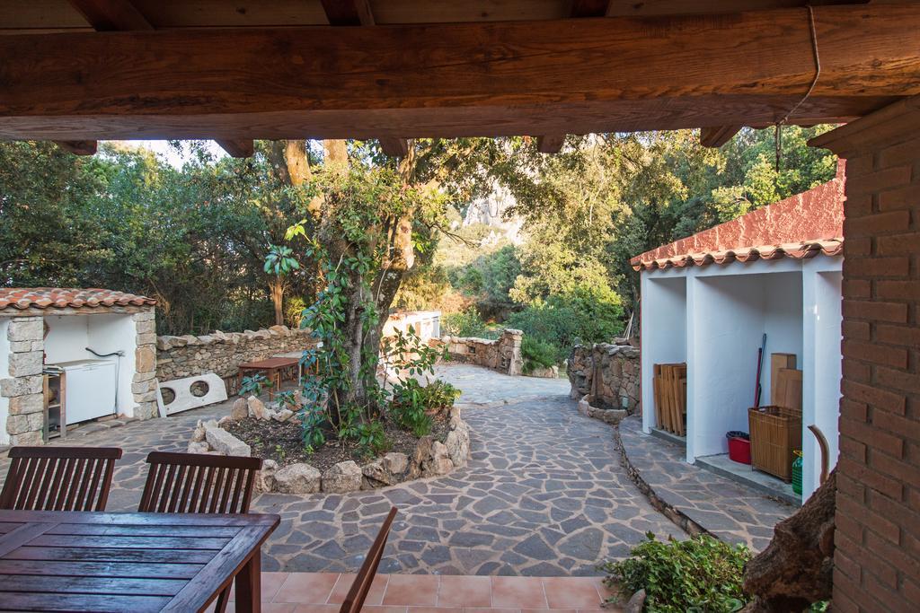Casa Vacanze San Pantaleo Exterior foto