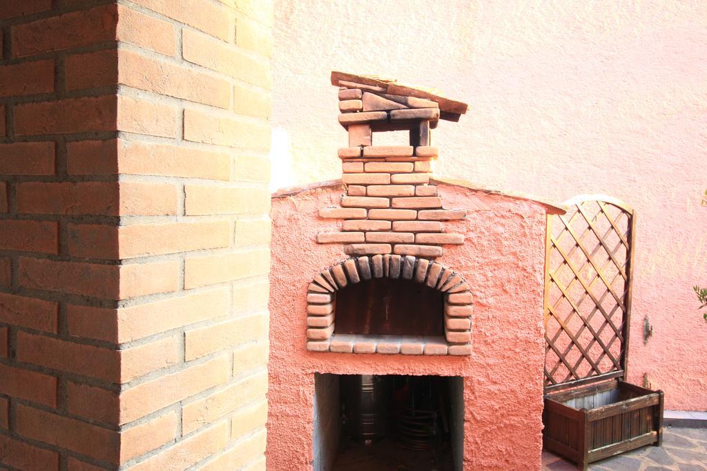 Casa Vacanze San Pantaleo Exterior foto
