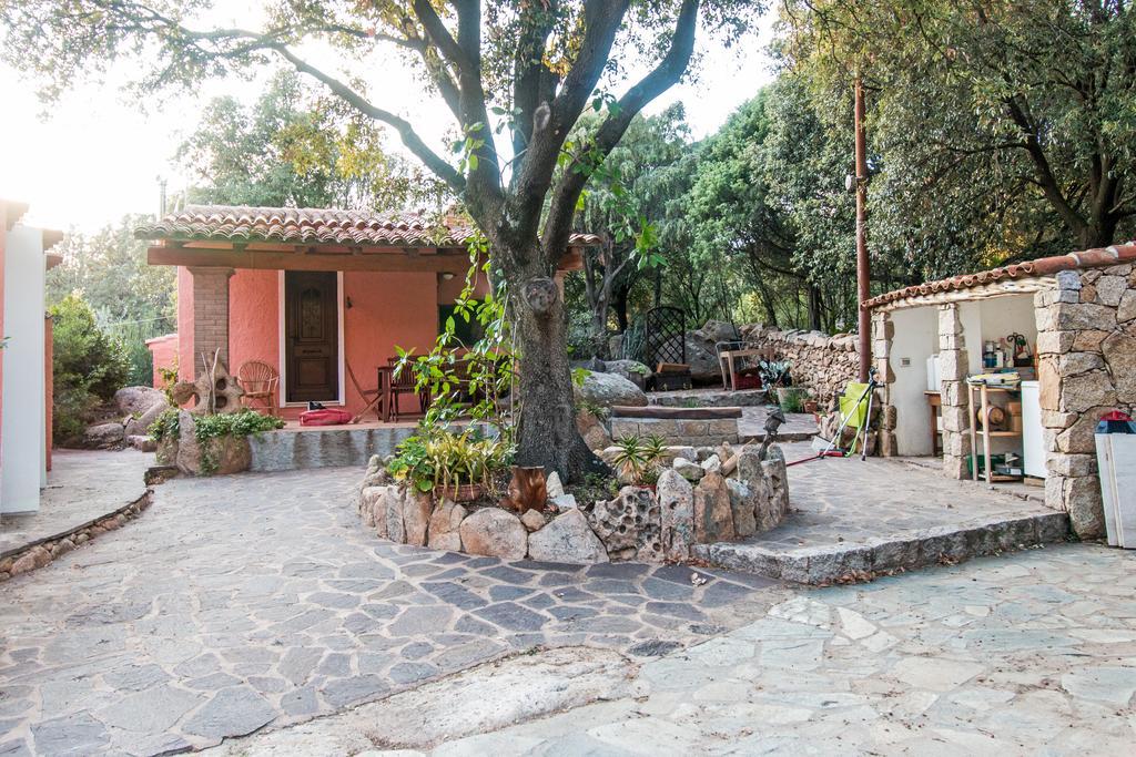 Casa Vacanze San Pantaleo Exterior foto