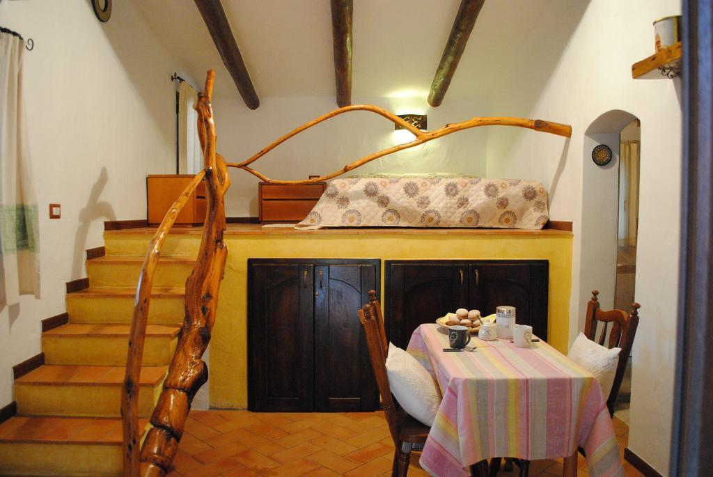 Casa Vacanze San Pantaleo Exterior foto